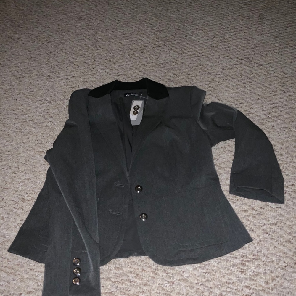 Grey women’s suit jacket